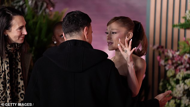 Ariana Grande sparked concerns after becoming overwhelmed with photographers' attention at the Wicked: For Good New York premiere this week