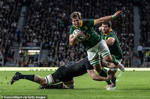 South African flanker Kwagga Smith would often be moved into the backline in case of emergency