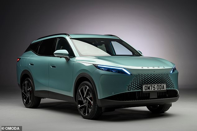 Omoda 7: The third model from Chinese brand Omoda will arrive in January 2026 and will be a five-seater mid-size SUV