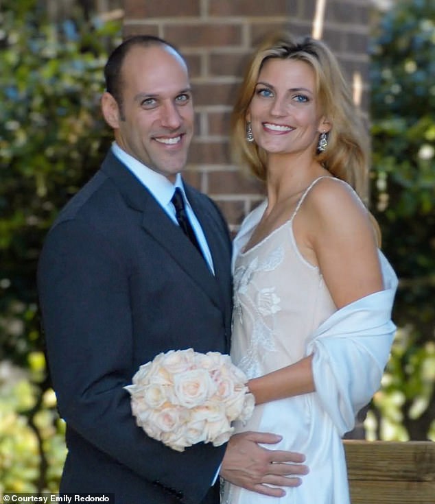 Redondo and her husband, Pete, on their wedding day in December 2004