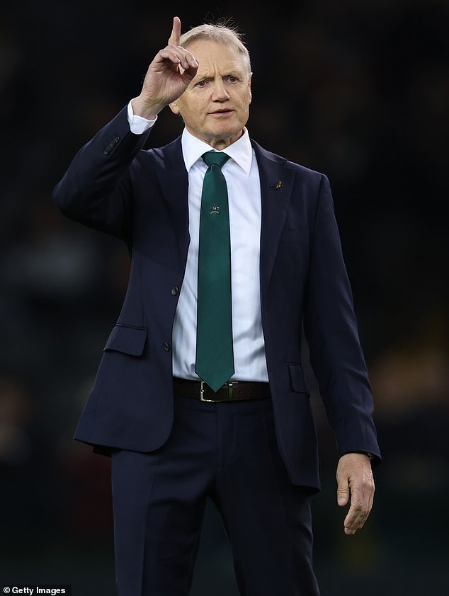 Carter Gordon's quadriceps issue also forced the hand of coach Joe Schmidt, with O'Connor to start ahead of Tane Edmed
