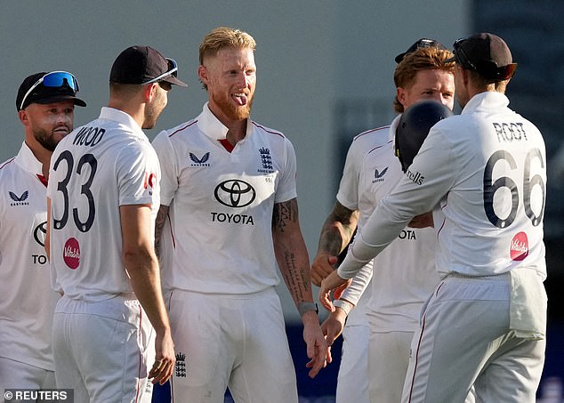 England's five-man pace attack, led by five wickets for Ben Stokes , turned a thrilling opening day of the Ashes on its head