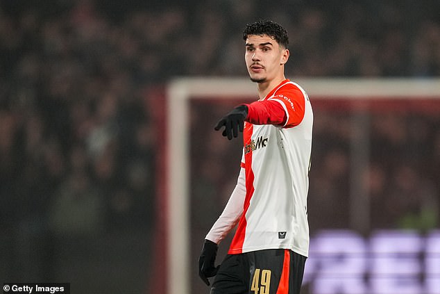 Feyenoord manager Robin van Persie handed his son his first-team debut on Thursday evening against Celtic