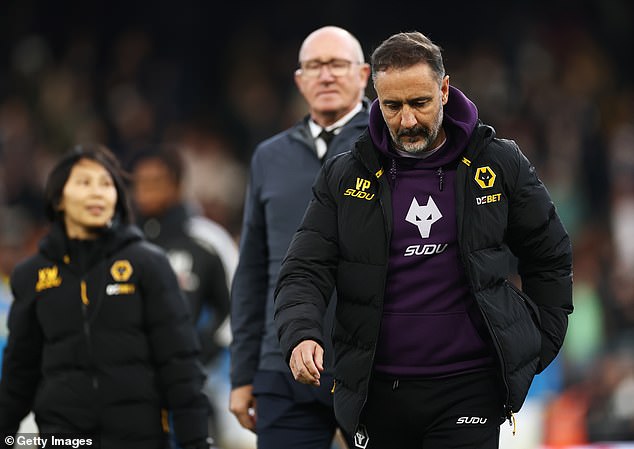 Vitor Pereira looks despondent as his Wolves side remain winless in the Premier League