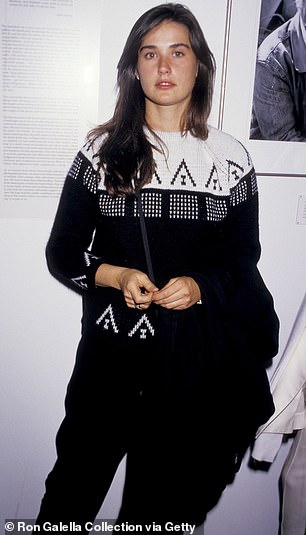 AI photos have imagined what Demi Moore would look like if she had not had any suspected cosmetic enhancements. She's seen in 1987