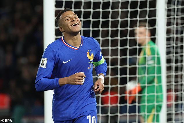 Kylian Mbappe reached 400 career goals as France beat Ukraine to earn a World Cup spot