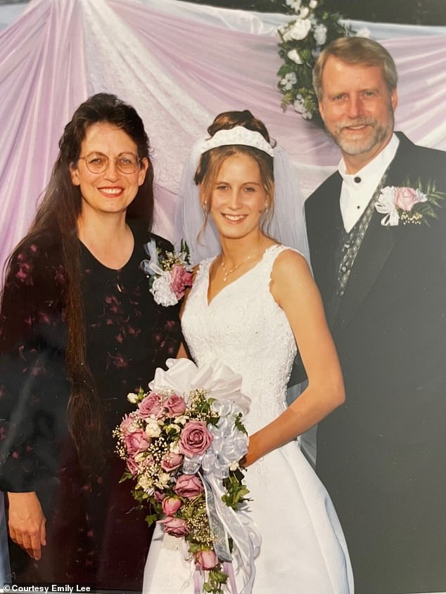 David, right, was only legally married to one woman due to ongoing restrictions surrounding polygamy but had five wives