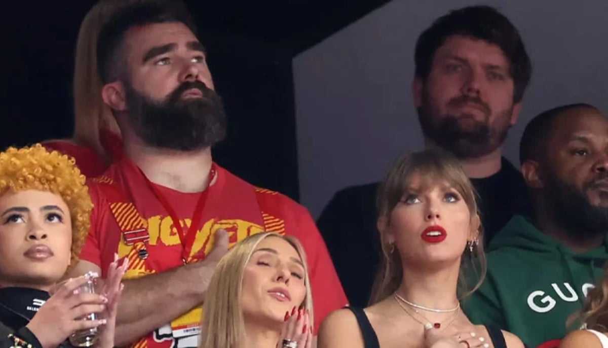 Taylor Swift fans surprised by Jason Kelce 'awkward' run-win with her ex