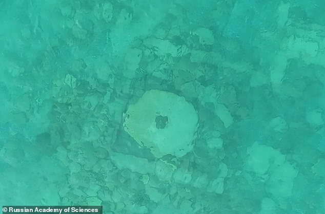 Traces of a lost city at relatively shallow depths have been discovered by archeologists beneath Lake Issyk-Kul in Kyrgyzstan
