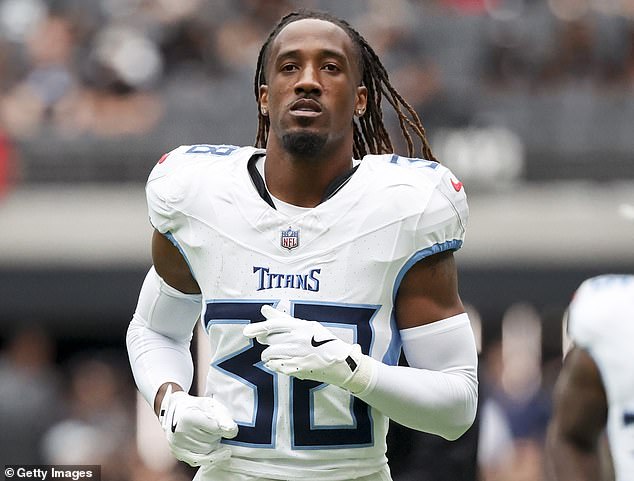 L'Jarius Sneed was seen driving a Lamborghini at a Dallas dealership moments before an alleged shooting there last year