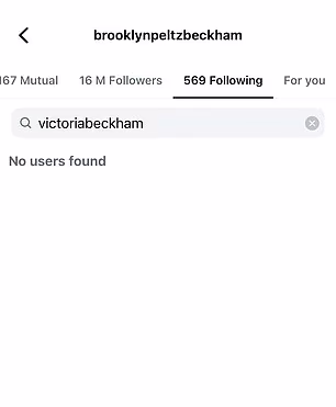 Brooklyn has also removed his mother from his followers