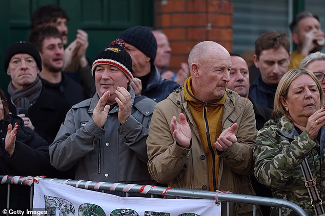Fans lined the streets of the city to pay their own tributes to Gary 'Mani' Mounfield