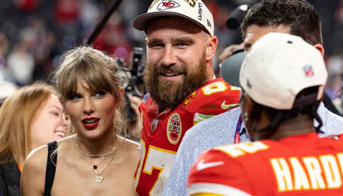 Taylor Swift with Travis Kelce