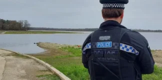 Plane crashes into reservoir at Essex beauty spot as public urged to stay away