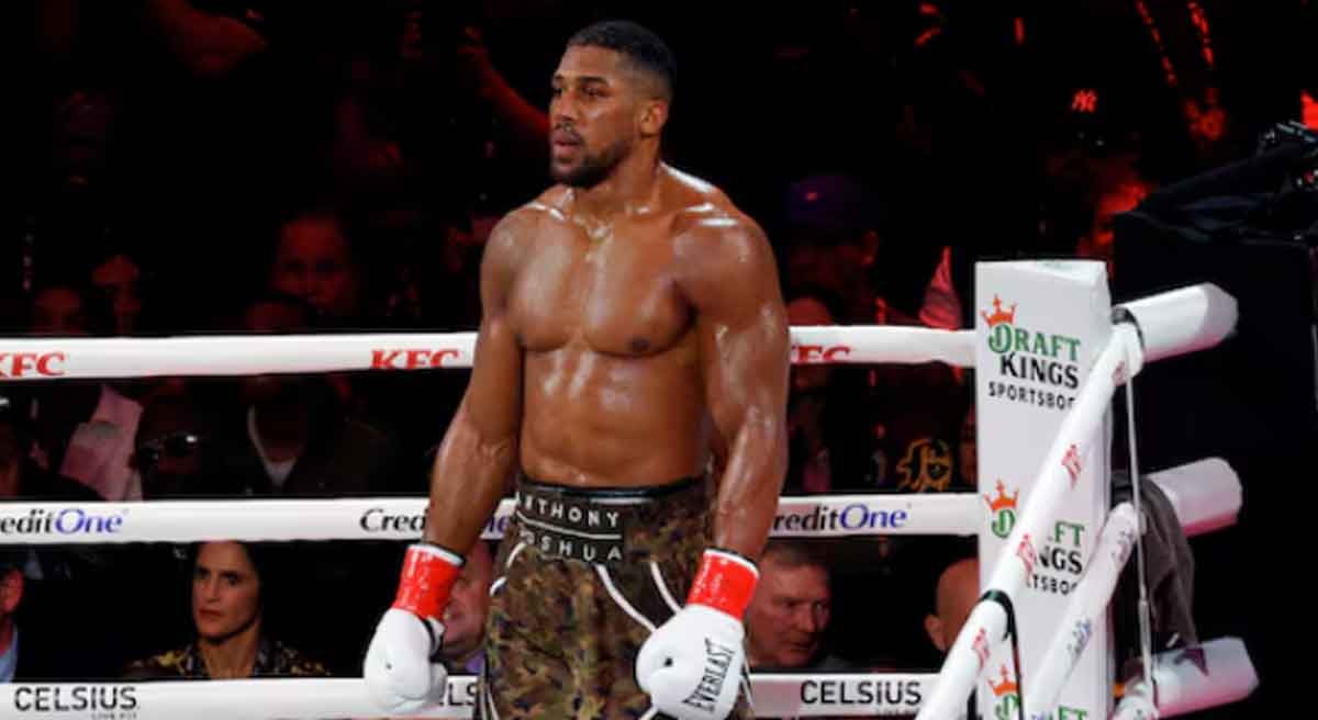 Anthony Joshua survives Nigeria car accident that killed two
