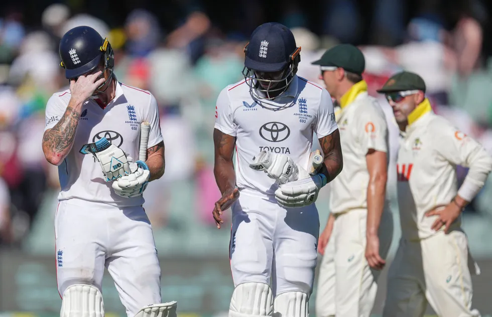 England are on the brink of defeat in the third Ashes Test after a miserable outing