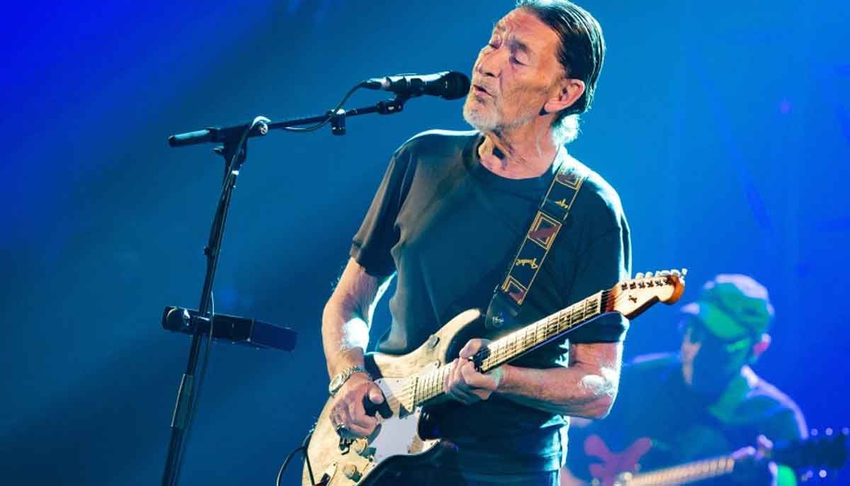 Singer Chris Rea passes away 'peacefully in hospital'