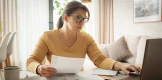 Thousands file tax returns on Christmas Day to avoid £100 fine