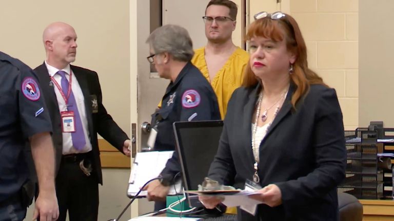 Michael David McKee walking into the courtroom on 12 January. Pic: WIFR News/Pool Photo via AP