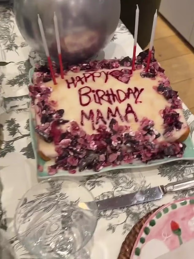 Lyla surprised her mum with a lavishly decorated cake