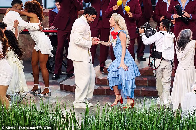 They performed at Levi's Stadium in Santa Clara, California, where the Seattle Seahawks trounced the New England Patriots by 29¿13