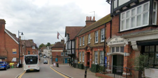 Leafy town fights back against plan to build 1,400 homes on picturesque countryside