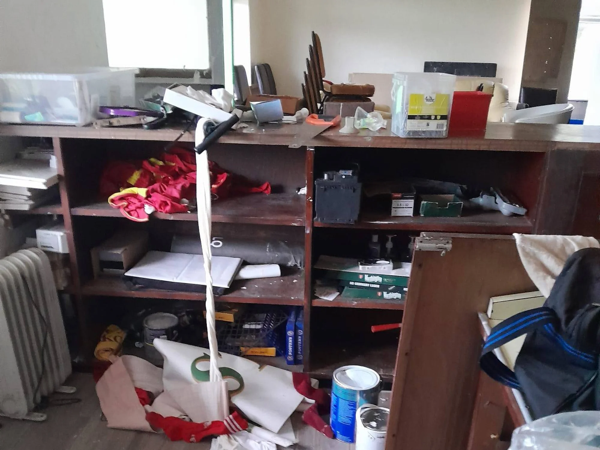 \u200bPaint was poured across the floor