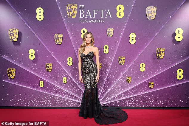 Mother-of-one Sophie, 31, looked incredible in a strapless black lace dress just three months after giving birth to their first child Ziggy