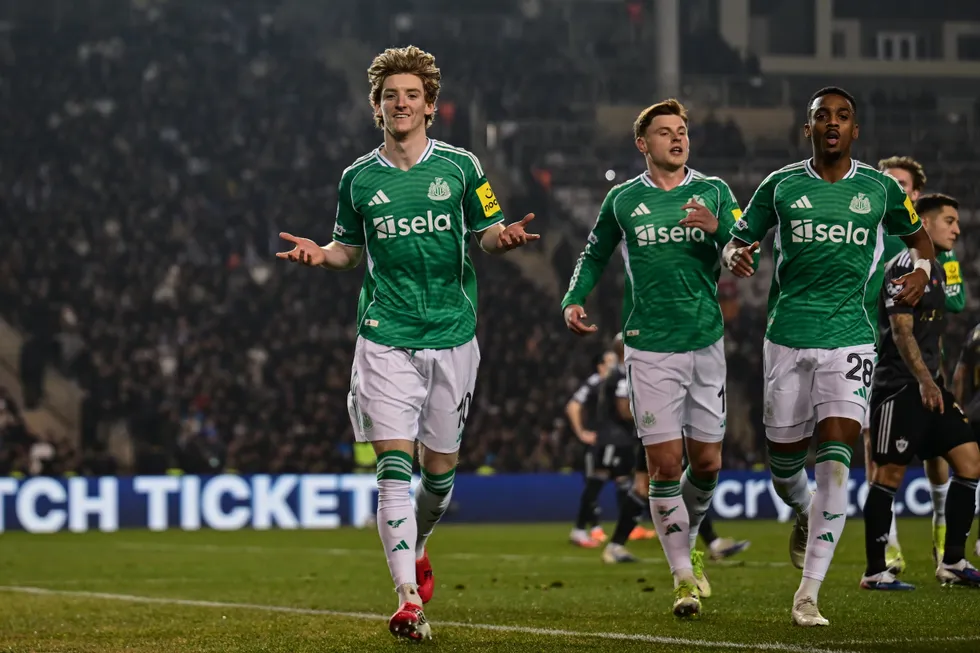 Anthony Gordon scored an incredible four goals in the first half against Qarabag