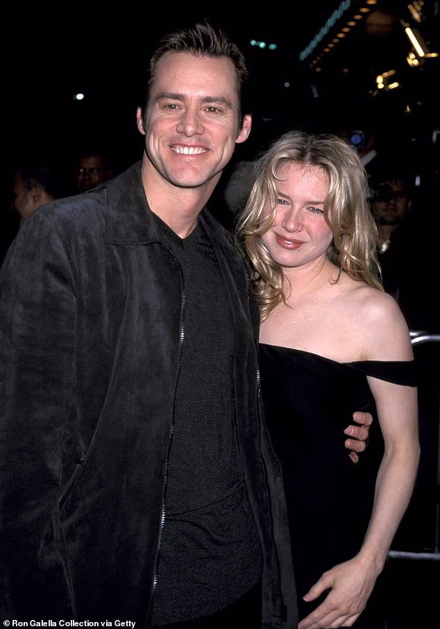 Carrey and Renee Zellweger at the Mann Chinese Theatre in 1999