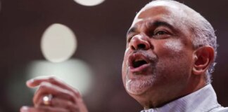 Jerome Tang calls out team after embarrassing home defeat