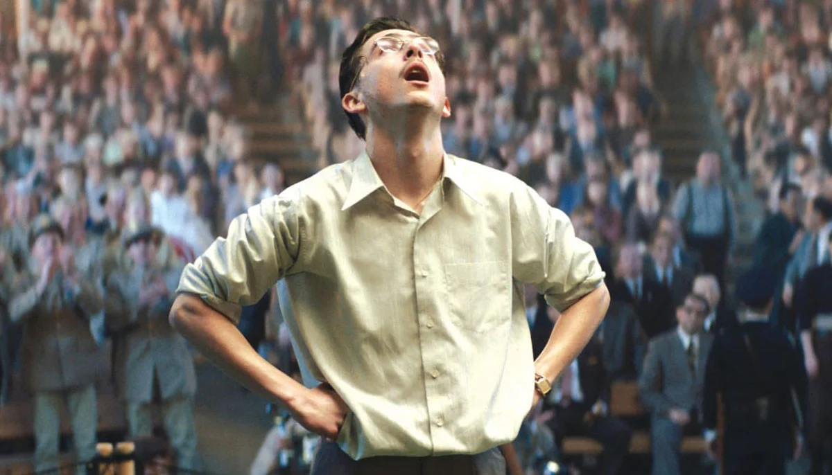 Timothée Chalamet makes joke about high ticket prices at 'Marty Supreme' premiere 