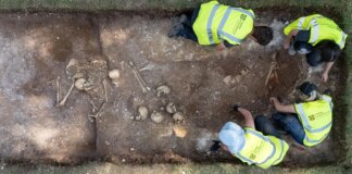 Viking ‘execution put’ discovered in Britain filled with remains of 10 people