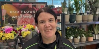 Kindhearted employee pays for couple’s baby shopping following emergency birth