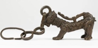 British Museum under pressure to return African artefacts after top UK university agrees deal to transfer more than 100 ancient treasures