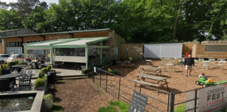 Cheshire farm gas explosion sees five rushed to hospital