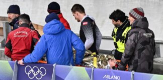 Bobsleigh driver hospitalised at Winter Olympics after terrifying crash in final causing delays