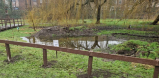 Council erects fence around 3ft deep puddle leaving locals confused over ‘drowning hazard’