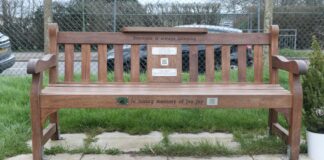 Mental health benches: A simple idea helping people through ‘a very dark place’ | UK News