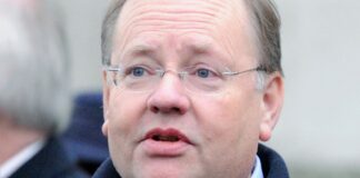 Liberal Democrat peer Lord Rennard suspended as new sexual harassment investigation launched | UK News