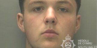 Teenagers jailed for murder after ‘kind’ dad stabbed in heart during racist attack | UK News