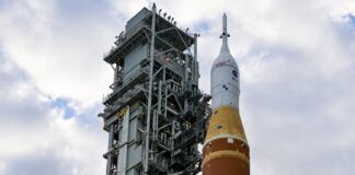 NASA says moon mission could blast off next month | World News