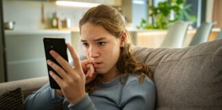 Parents admit they have no idea what their children look at on their smartphones | UK News