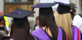 Ex-university pupils demand urgent reform to ‘criminal’ repayment system