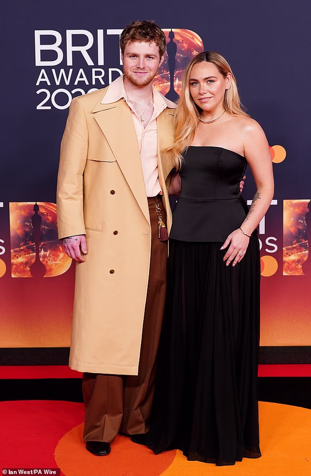 Singer-songwriter Alex Warren hit the carpet ahead of the ceremony