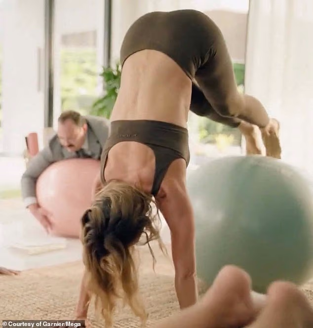 The Vogue star also did some acting as she was featured in a fun sketch that made use of her comedic skills