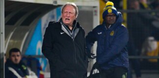 Neil Warnock, 77, set to resign as Torquay manager after two weeks with replacement decision made