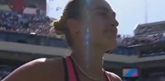 Tennis commentator makes Aryna Sabalenka blunder in front of thousands