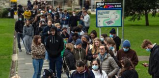 Meningitis cases rise to 34 as officials rush to vaccinate thousands amid Easter spread fears