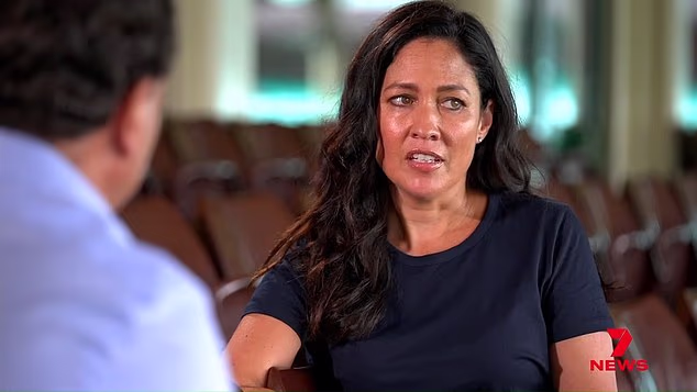 Mel McLaughlin (pictured) has lost part of her lung as she battles lung cancer – the same disease that took her big sister a decade ago